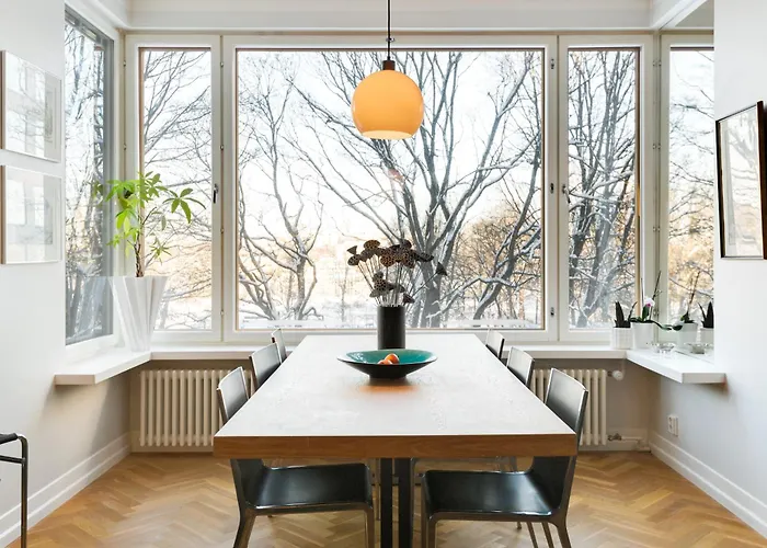 Guestfirst 100m2 Luxury Designer Gem W Sauna Steps To Station Apartmán *