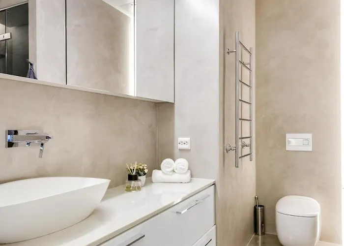 Apartment Guestfirst 100m2 Luxury Designer Gem W Sauna Steps To Station Helsinki