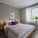 Guestfirst 100m2 Luxury Designer Gem W Sauna Steps To Station *
