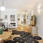 Guestfirst 100m2 Luxury Designer Gem W Sauna Steps To Station *