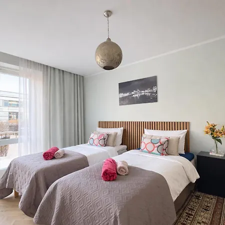 Guestfirst 100m2 Luxury Designer Gem W Sauna Steps To Station Lägenhet Helsingfors